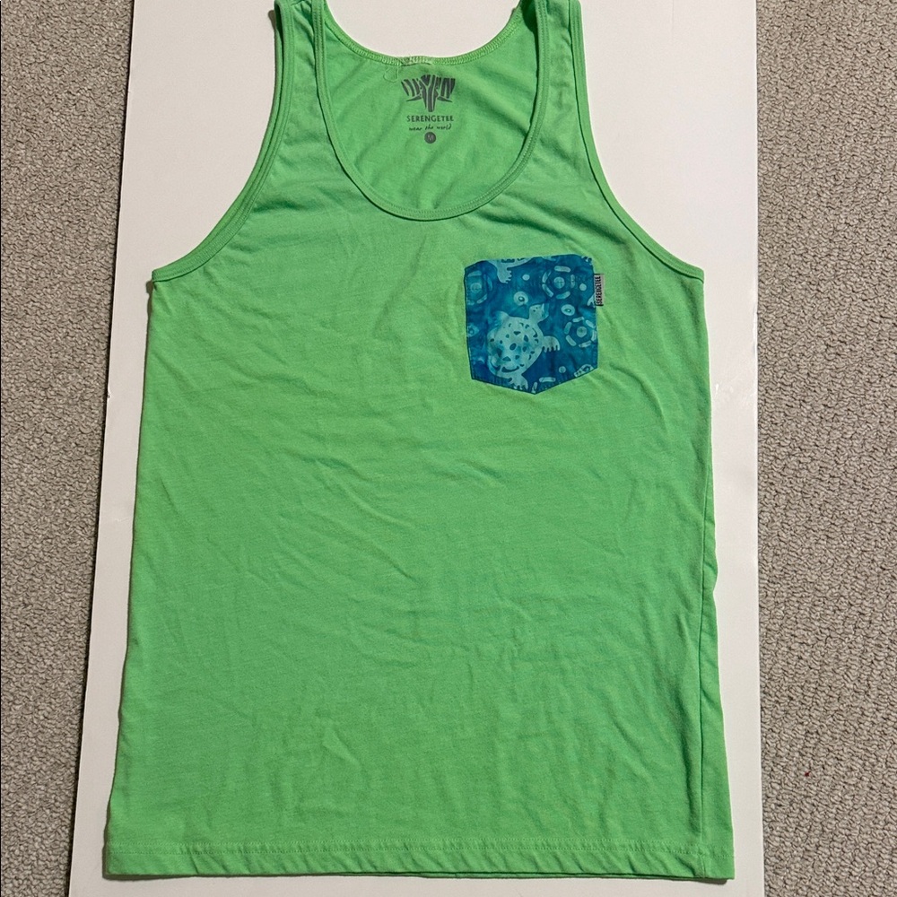 Serengetee tank top size medium